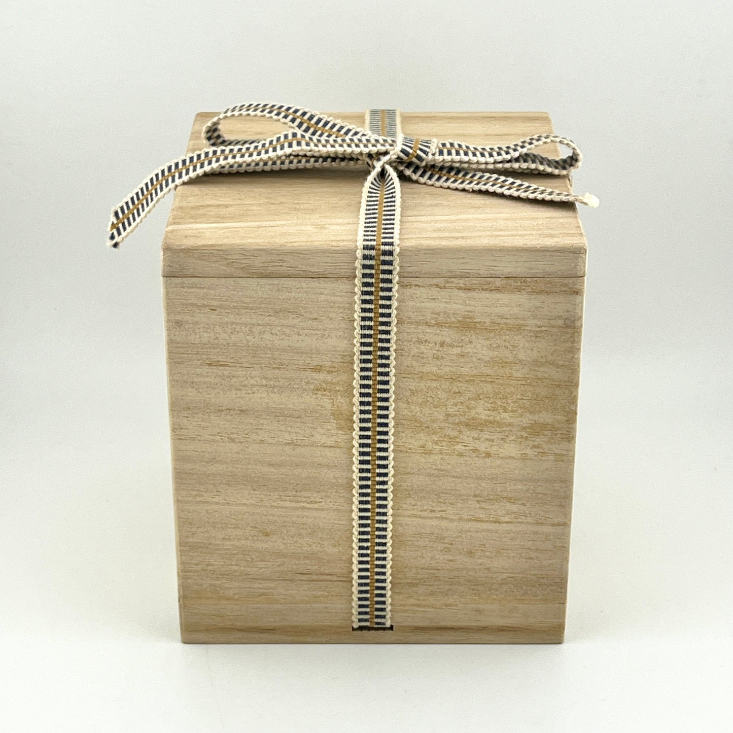 壺屋焼 人間国宝 金城次郎作 魚文湯呑