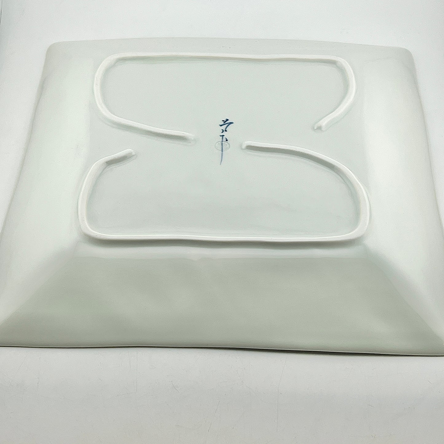 有田焼 惣太窯 染付椿絵正角寸皿