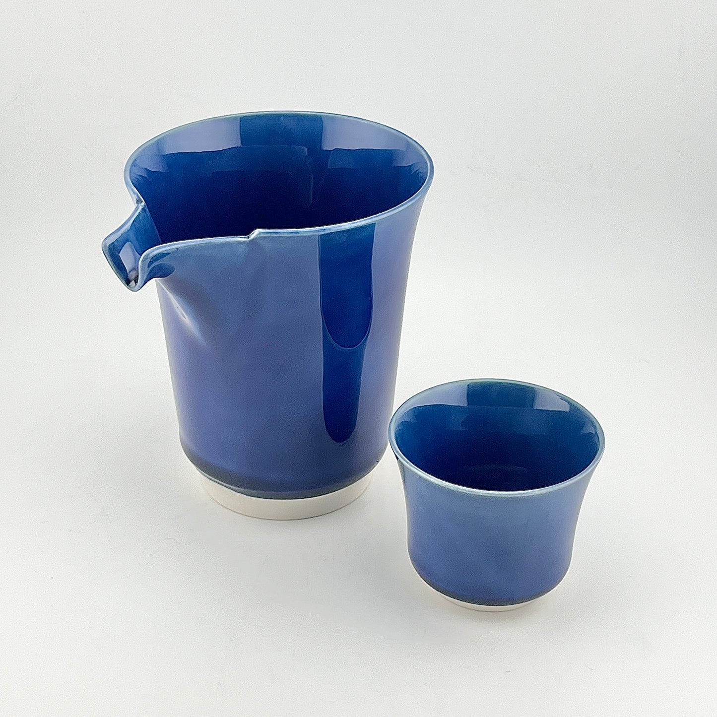 有田焼 梶謙製磁 色釉麻の葉彫 酒グラス