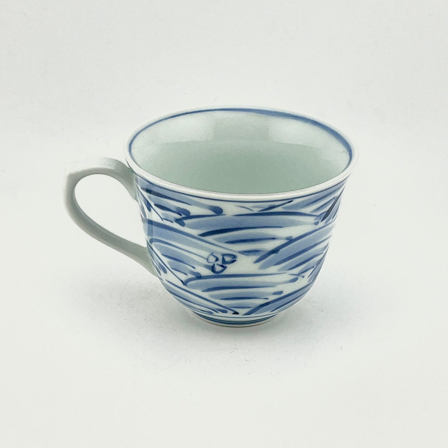 有田焼　青花　しん窯　長崎紋　百合型コーヒー碗皿