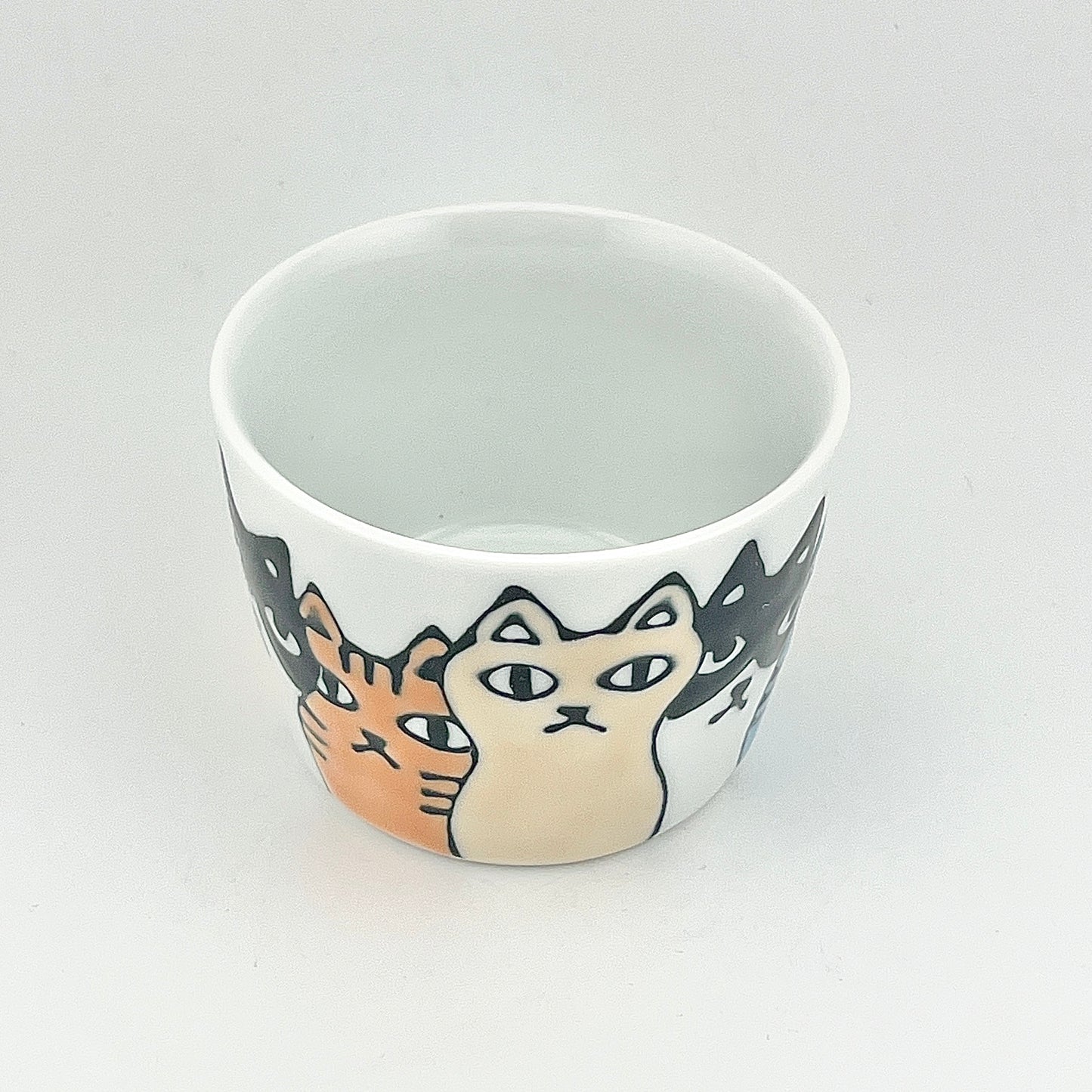 波佐見焼　大新窯　ネコ会議　ミニカップ