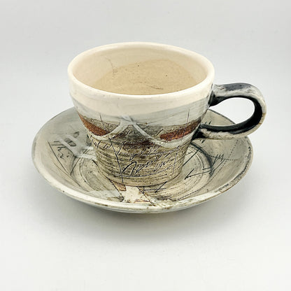 美濃焼　鶴林窯　線刻　カップ＆ソーサー