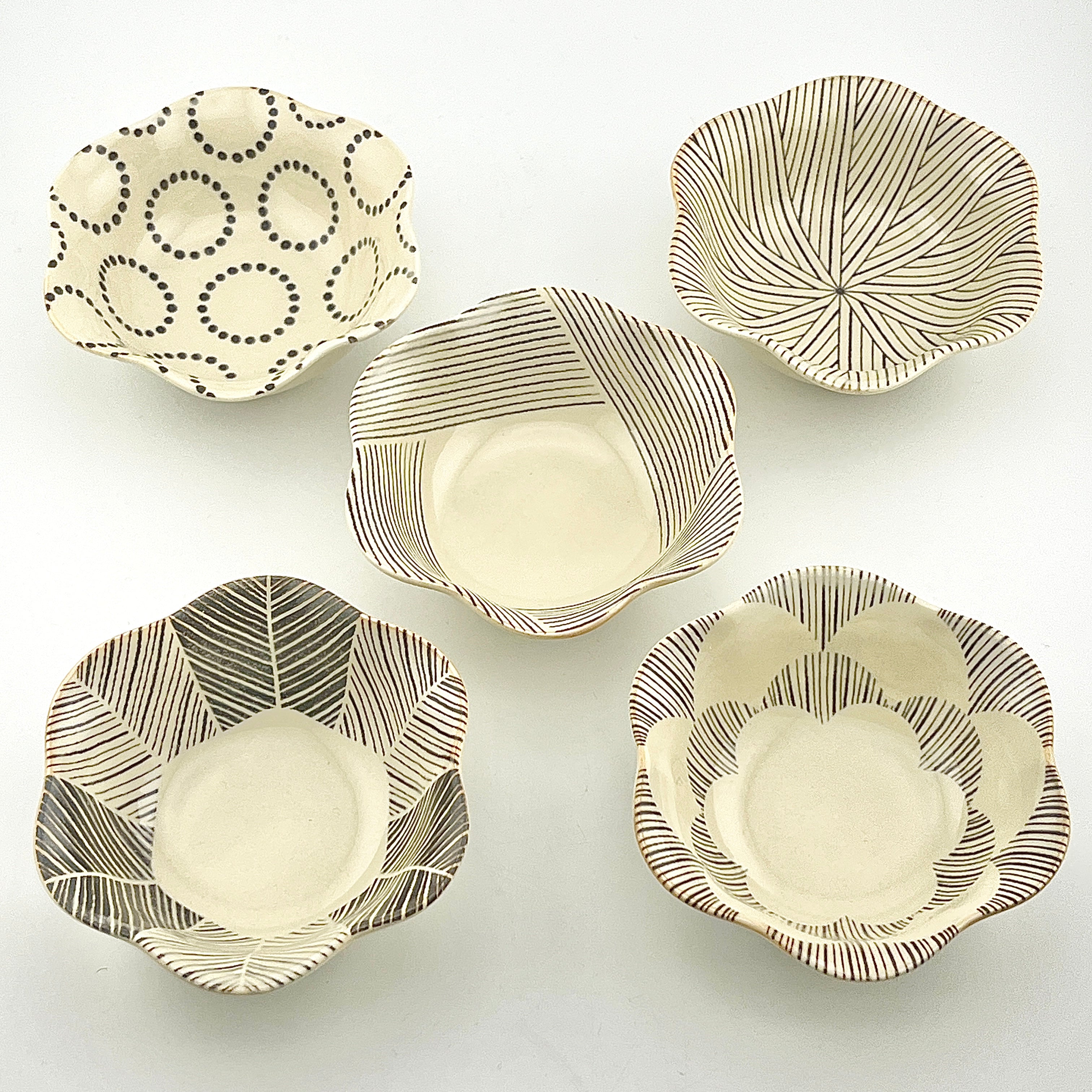 natural69 粉引釉 六方押小付 – 生活民芸 なかむた ~Japan Folk Crafts