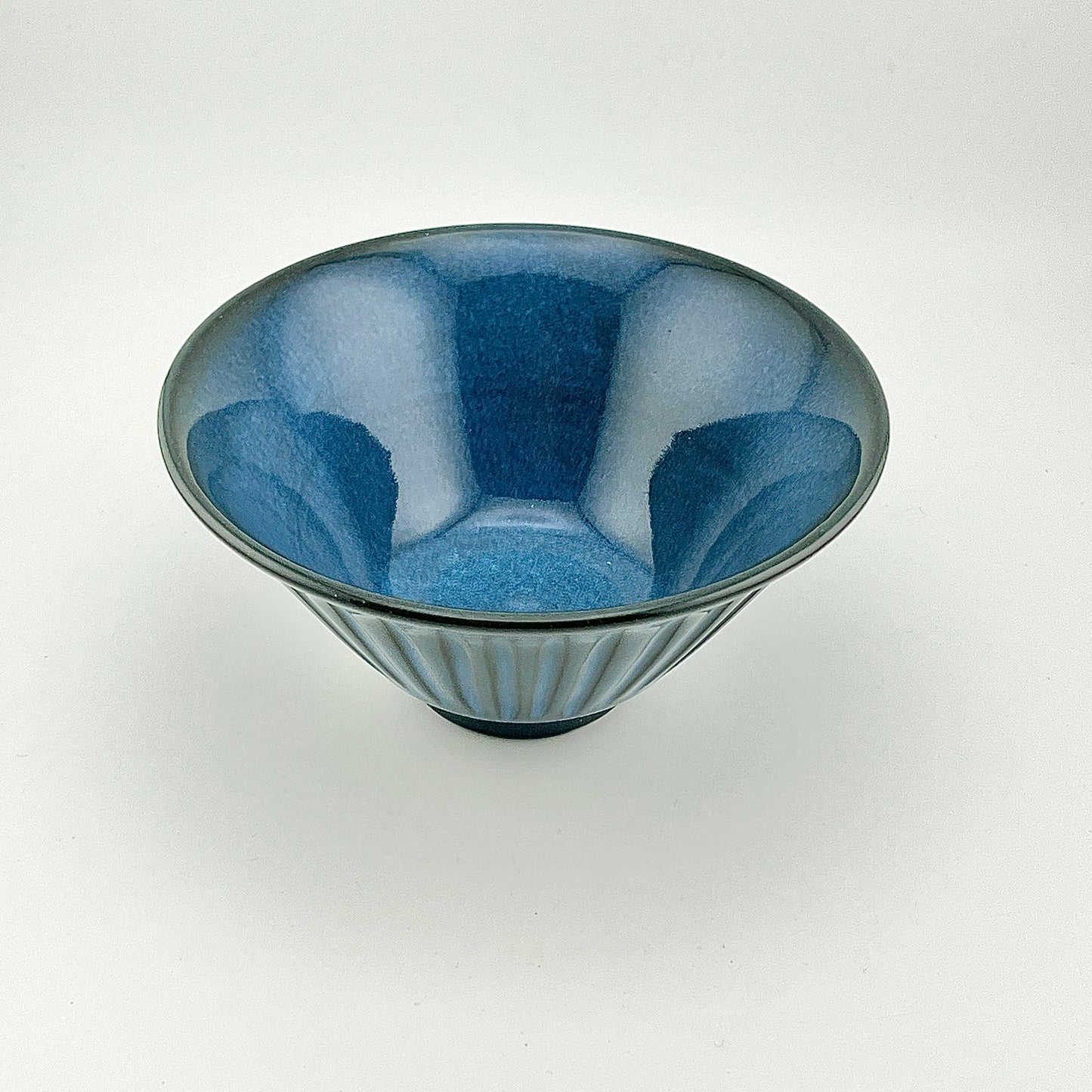 波佐見焼　利左エ門窯　ブルー彫　茶付