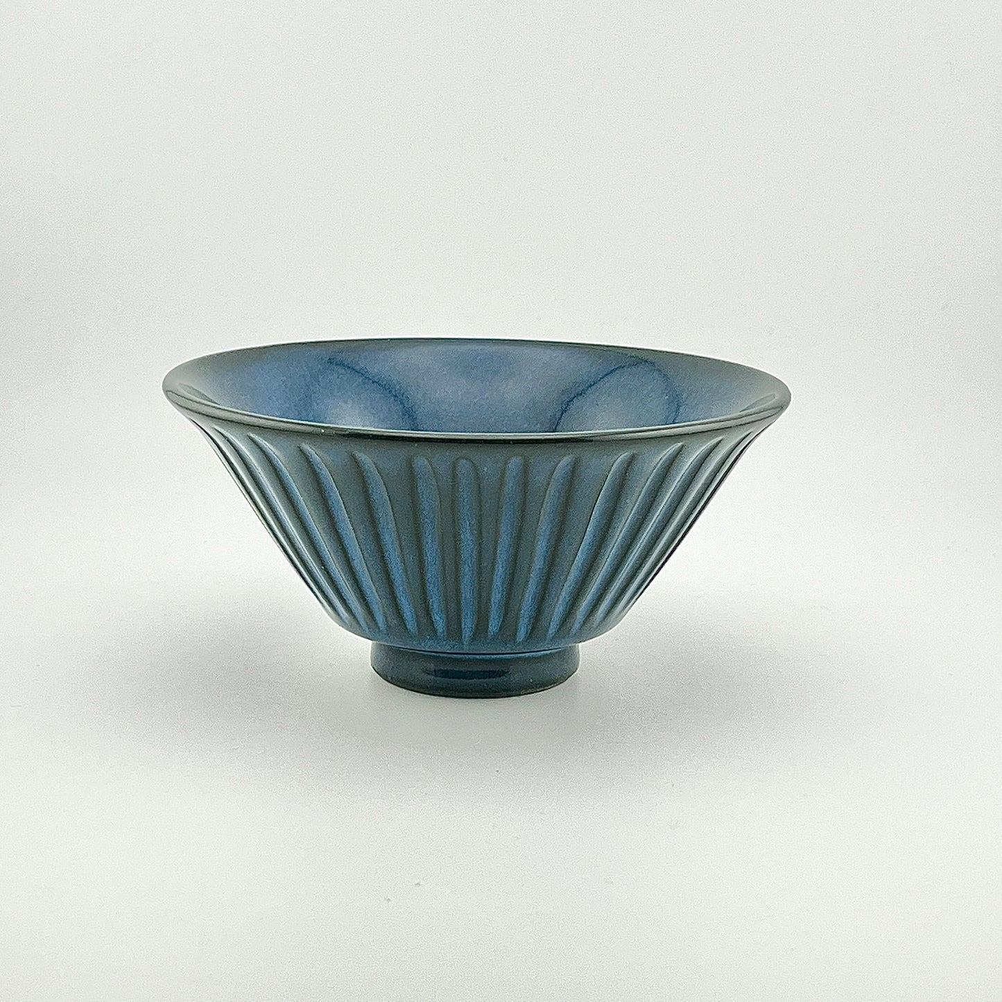 波佐見焼　利左エ門窯　ブルー彫　茶付