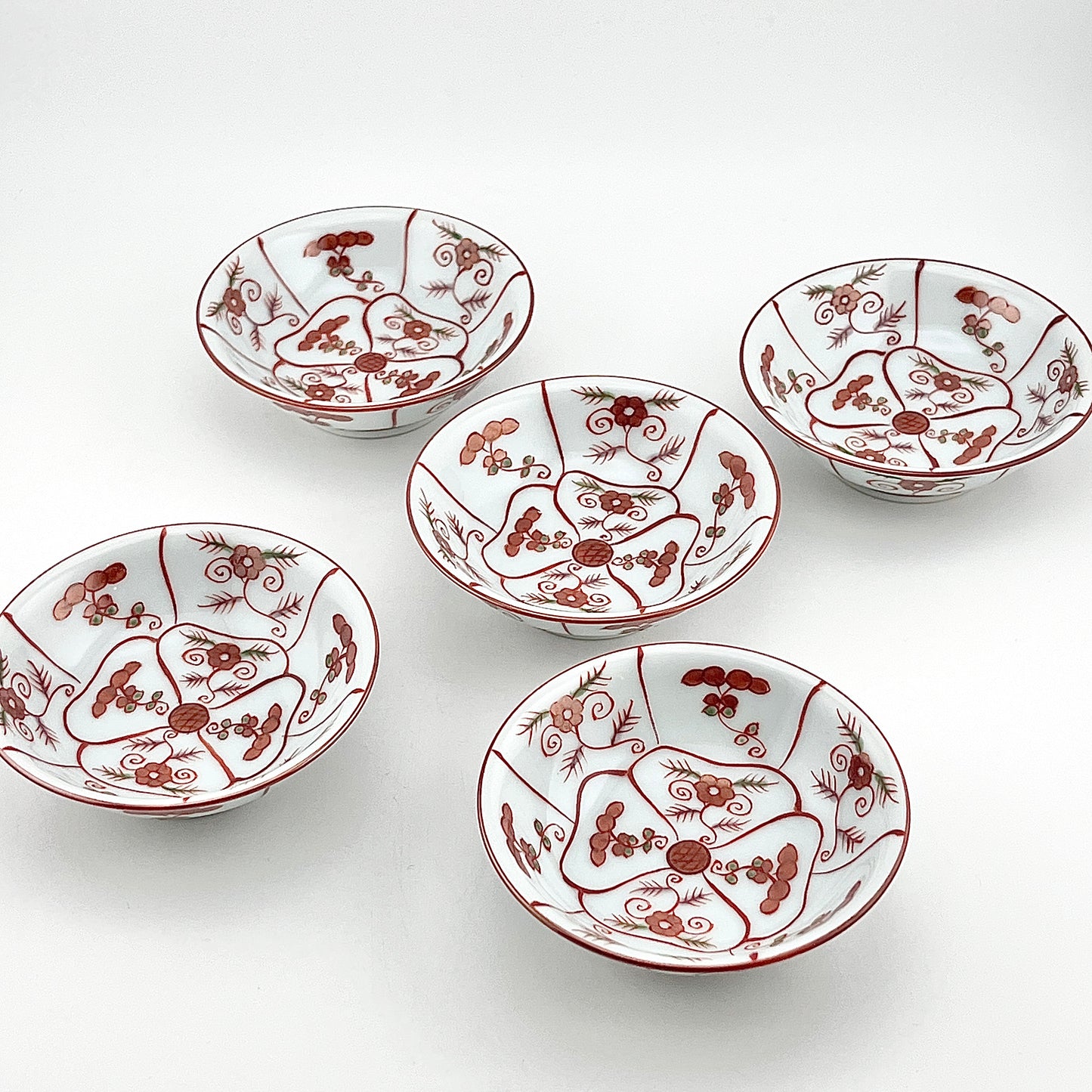 有田焼　源右衛門窯　赤絵なずな紋豆皿