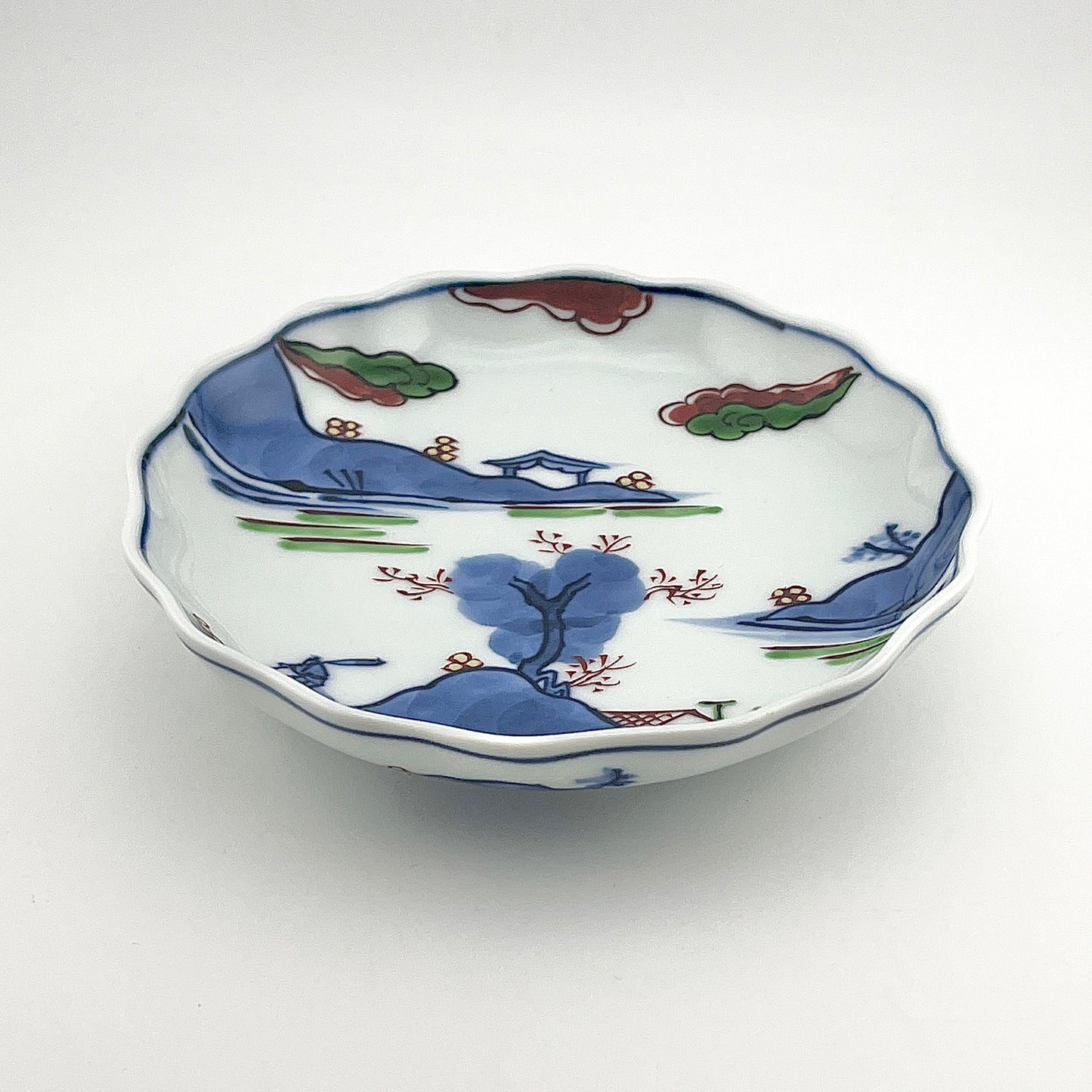 有田焼　源右衛門窯　染錦山水絵花型銘々皿