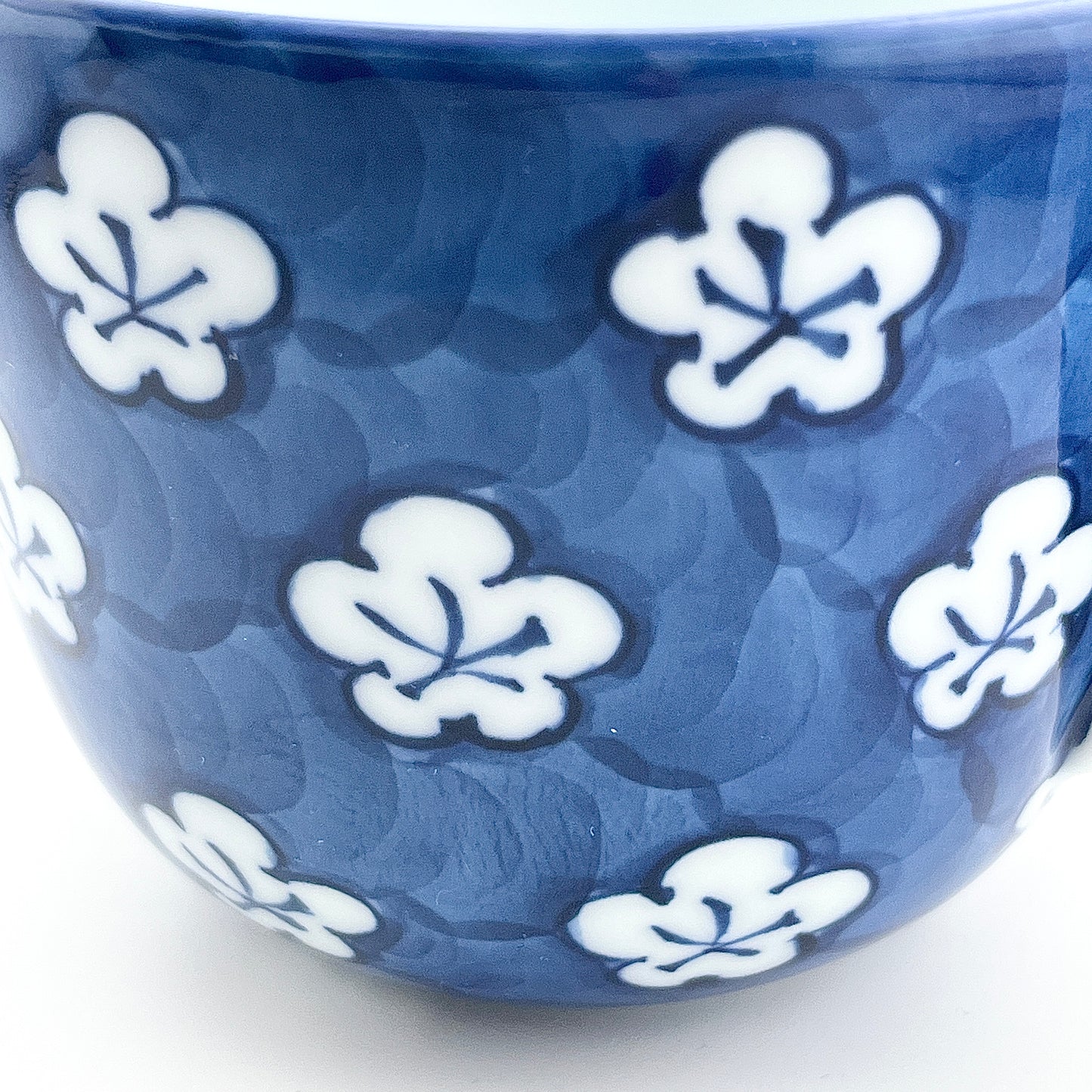 有田焼　源右衛門窯　古染風梅紋朝杯