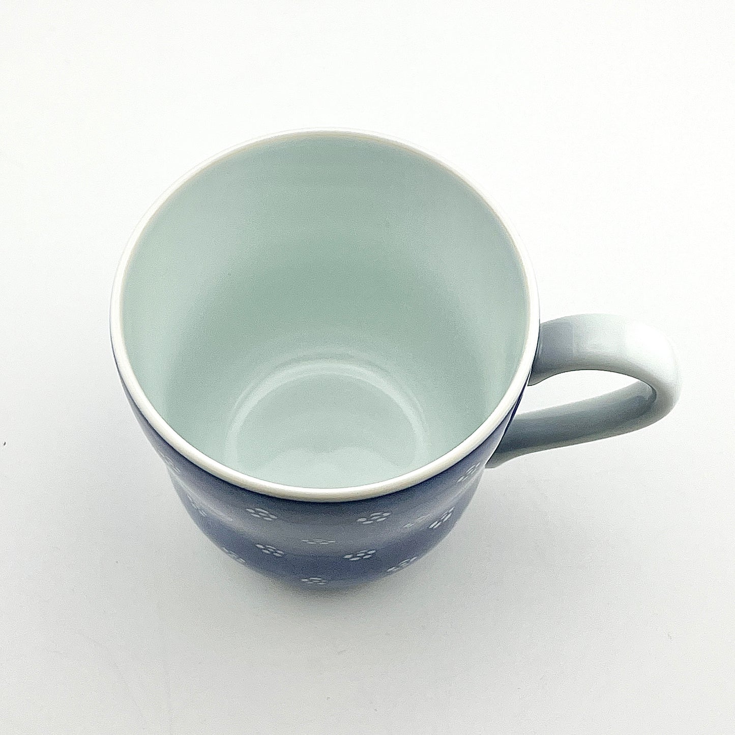 有田焼　源右衛門窯　染付梅地紋マグカップ