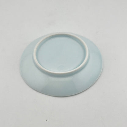 有田焼　梶謙製磁　色釉麻の葉彫　小皿