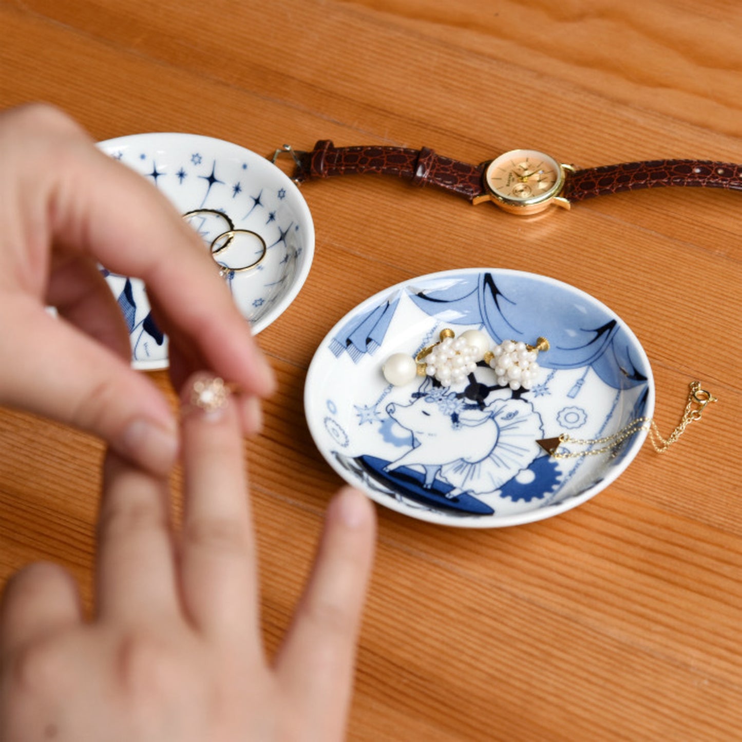 [Hasami ware] [natural69] [bean plate] mame tableware Scandinavian style small plate Soy sauce plate Hand salt plate