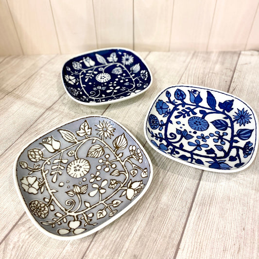 [Hasami ware] [Wayama] [Flower parade] [Conformal plate] Plate M size Japanese tableware Scandinavian botanical cute fashionable