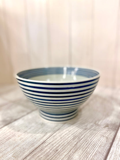 [Hasami ware] [Akoma] [Aigoma] [Cantonese bowl] [Wazan kiln] Kurawanka bowl Donburi Border Japanese tableware